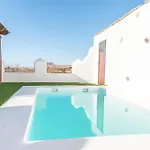 וילה Charming In With Private Pool