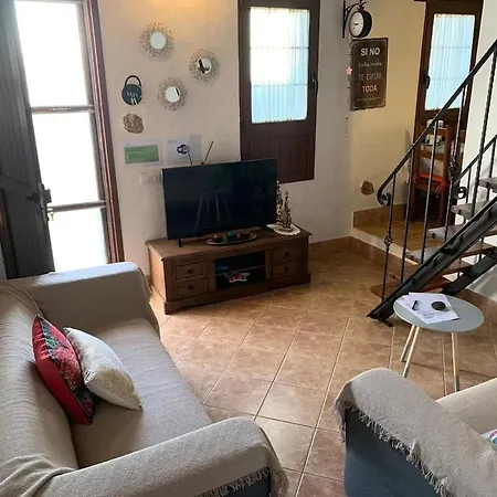 Charming In With Private Pool Willa