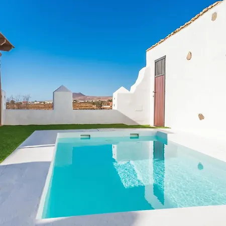 Willa Charming In With Private Pool *