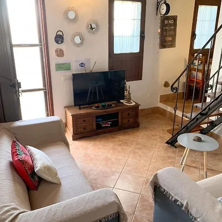 Willa Charming In With Private Pool