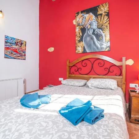 Charming In With Private Pool Willa