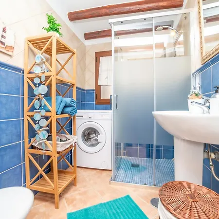 Charming In With Private Pool Willa